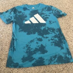 Adidas youth extra large T-shirt 18/20